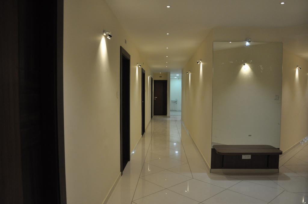 Shivdhara Hotel & Residence Rajkot Zimmer foto